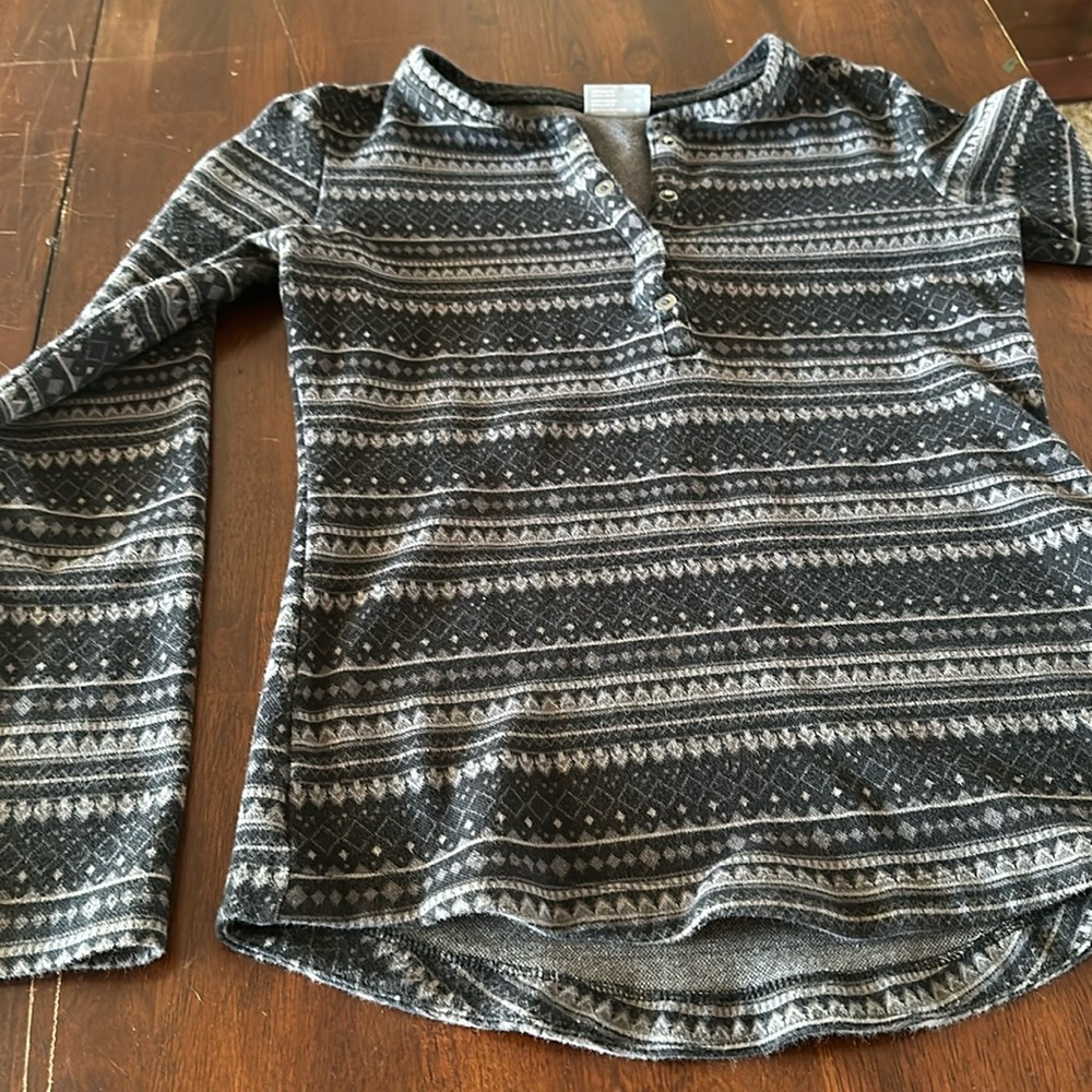 Women’s Columbia Henley shirt